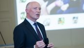 Straitéis nua seolta a dhíreoidh ar ‘caighdeán’ na fostaíochta sa Ghaeltacht ‘a ardú’