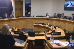 TITHÍOCHT: ‘Níl a fhios agam faoi sin’ – amhras ar iar-aire an bhfuil Údarás na Gaeltachta ag iarraidh rannóg tithíochta