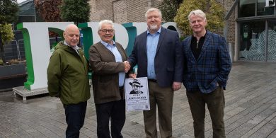 Súil go gcruthóidh oidhreacht duine de mhórstiúrthóirí Hollywood nasc níos láidre idir Cois Fharraige agus Maine