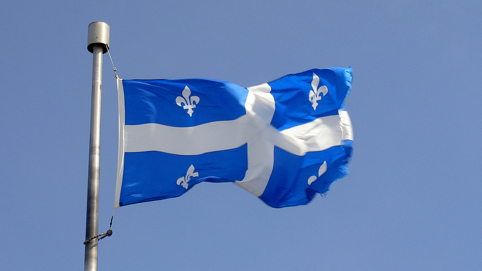 Ordú tugtha ag breitheamh in Québec cártaí ballóide a chur amach go dátheangach