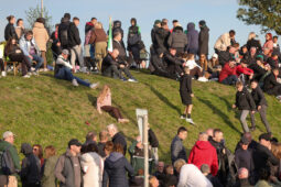 Diúltaithe sa gCúirt Achomhairc d’achomharc Áitritheoirí Bhóthar Gharbhachaidh in aghaidh pharáid Dhroim Crí