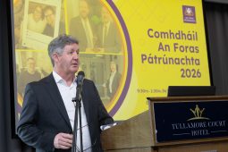 GAILEARAÍ: Na dúshláin roimh an ngaeloideachas pléite ag comhdháil An Foras Pátrúnachta