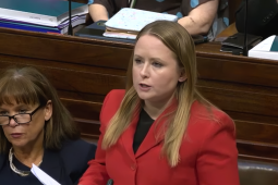 ‘Tubaiste atá ann don Ghaeilge’ – cáineadh déanta ar mhéadú 0.5% ar bhuiséad na teanga