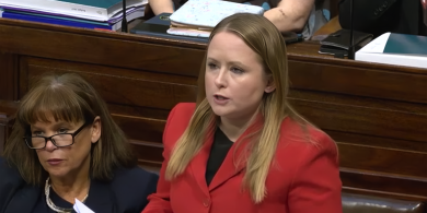 ‘Tubaiste atá ann don Ghaeilge’ – cáineadh déanta ar mhéadú 0.5% ar bhuiséad na teanga