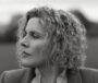 ‘Tá a áilleacht féin ag baint leis an mbrón’ – Méav Ní Mhaolchatha