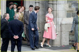 Saoirse Ronan is Pretty in Pink on the set of "Brooklyn" **USA ONLY**