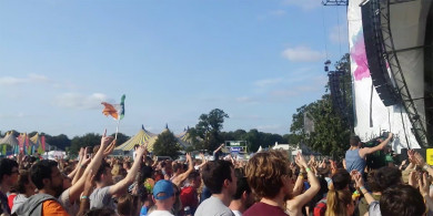 Cruinniú le reáchtáil faoi Bhéarlóirí a bheith brúite isteach i láthair champála ‘Gaeltachta’ an Electric Picnic