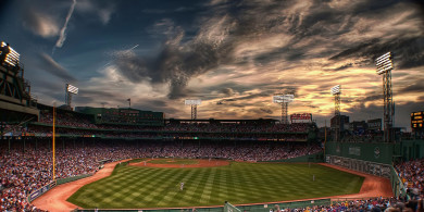 Iománaíocht i Fenway Park – poiblíocht iontach don chluiche i SAM