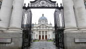Foláireamh tugtha ag an Roinn Gnóthaí Eachtracha faoi ghlaonna faoin mBreatimeacht a bhfuil amhras fúthu