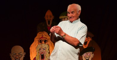 ‘Chreid an lucht féachana i pé carachtar a chuir Petie os a gcomhair’ – an t-aisteoir aitheanta Peadar Ó Treasaigh ar shlí na fírinne