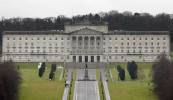 Údair imní go leor ó thuaidh ach an tsíocháin á ceiliúradh um Nollaig