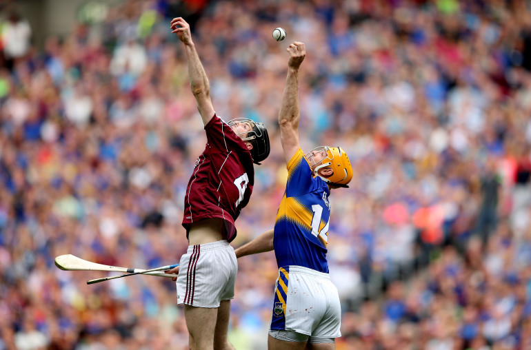 GAA Hurling All Ireland Senior Championship Semi-Final, Croke Park, Dublin 16/8/2015 Tipperary vs Galway Tipperary’s Seamus Callanan wins the ball ahead of Padraig Mannion of Galway to score his sides second goal Mandatory Credit ©INPHO/James Crombie