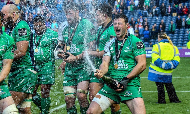 Robbie Henshaw celebrates with champagne after the game 28/5/2016