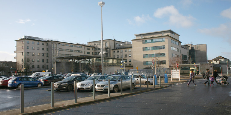 18/1/2013 Galway University Hospital where the death of Savita Halappanavar happened. This inquest was called because Savita who was from India was pregnant and asked for an abortion but was denied because abotion is illegal in Ireland. She later died from her medical condition. Photo: Brian Farrell/RollingNews.ie