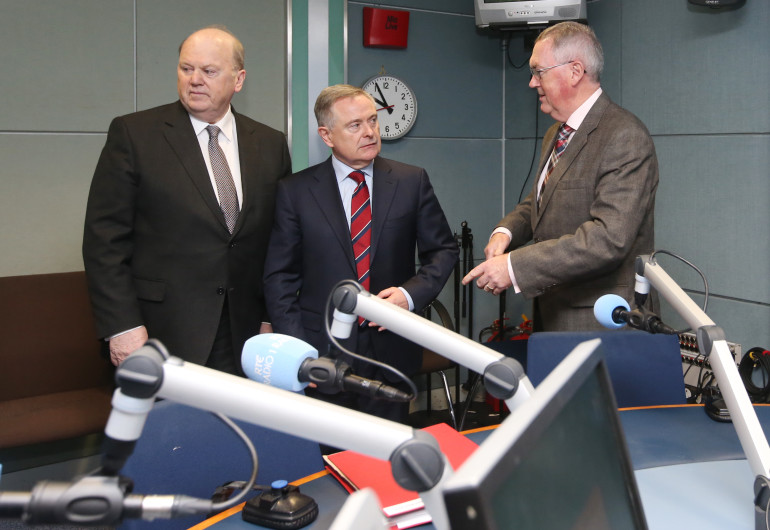 14/10/2015. RTE 1 - Budget interview. The Fine Gael Minister for Finance Micheal Noonan, Presenter Sean O Rourke and the Labour Party Minister for Public Expenditure and Reform Brendan Howlin ahead of answering questions on the budget on the Sean O Rourke show in RTE Radio studios this morning. Photo: Sam Boal/Rollingnews.ie