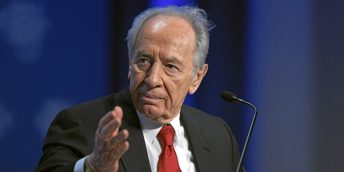 D’fhág Shimon Peres (1923-2016) rian buan ar stair chomhaimseartha an Mheán-Oirthir